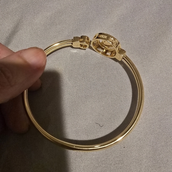 18kgp Dubai Jewelery - Gold Heart Bracelet with Crystal Accents (Adjustable) - Picture 4 of 9